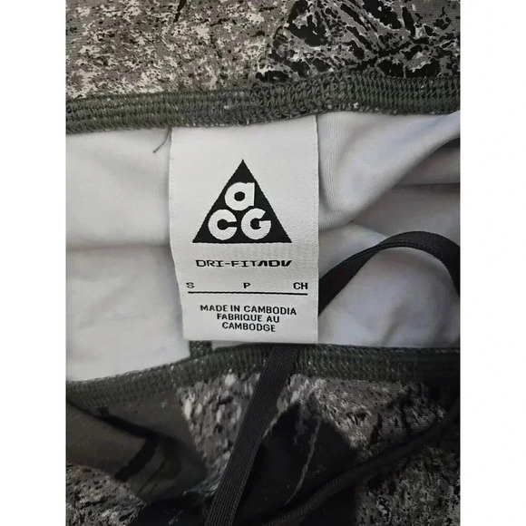 Nike NRG ACG Advanced Crater Lookout Women's Shorts Size S - Picture 4 of 5